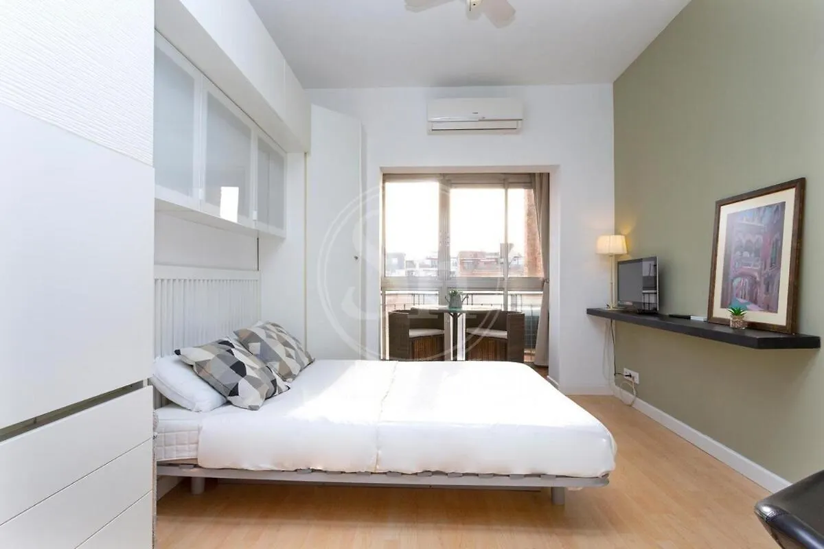 Estudio Cerca Del Hospital Sant Pau Barcelona 0*,